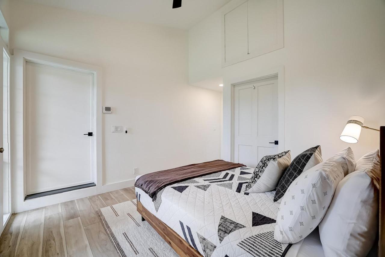 Dunlap Oasis Spacious 5Br 12Mi To Dt Austin Luaran gambar